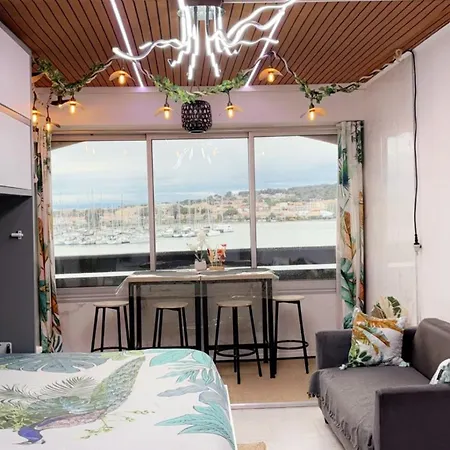 213 Ile Des Pecheurs, Vue Port Apartman